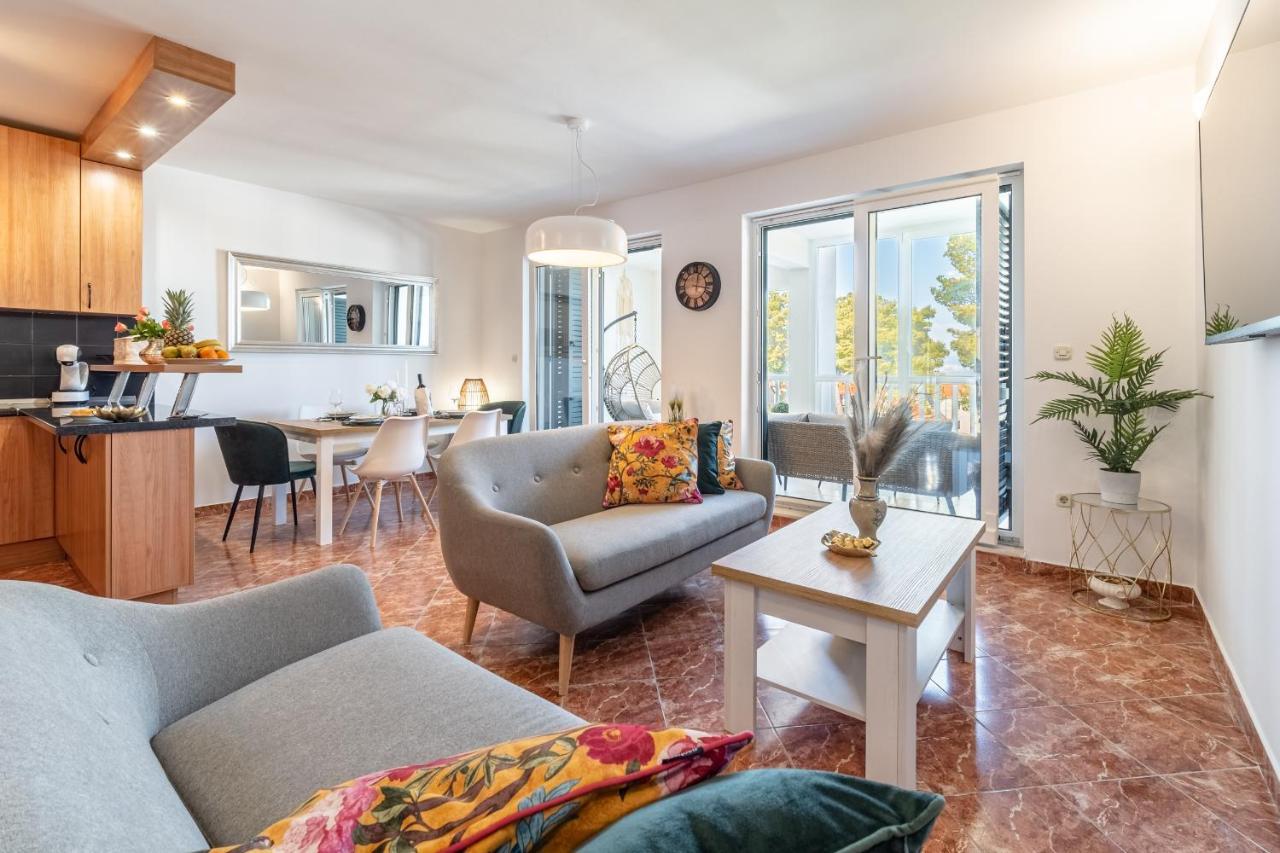 Mia Apartment